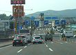 札樽自動車道出口を直進し、臨港線（道道１７号線）を道なり（余市方面）に走行して下さい。